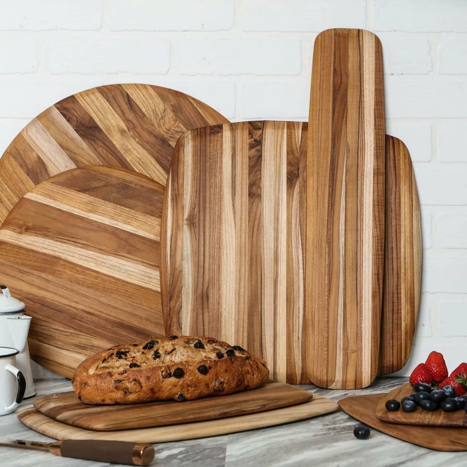 TeakHaus Edge Grain Cutting Board W/Rounded Edge (Large) | 16" X 11" X 0.55" - Image 4