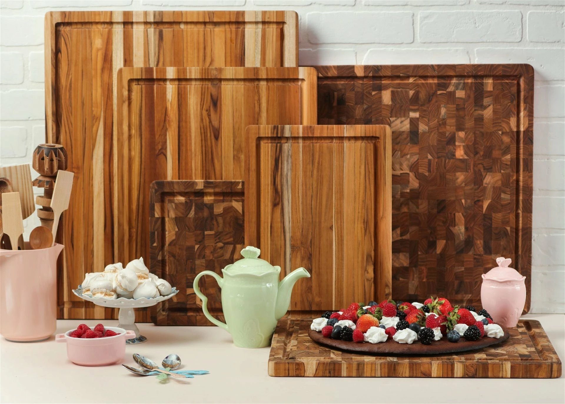 TeakHaus Edge Grain Carving Board + Juice Canal (Rectangle) | 14" X 10" X 1" - Image 4