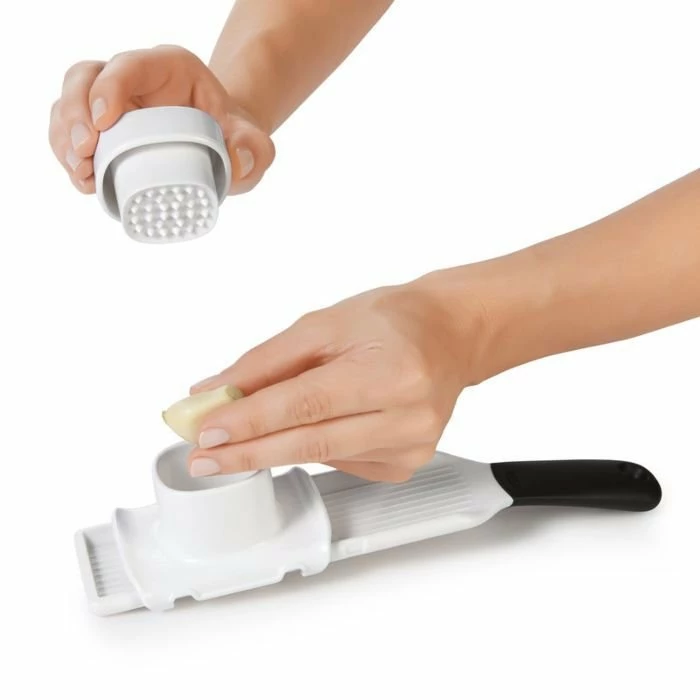 OXO Garlic Slicer - Image 2
