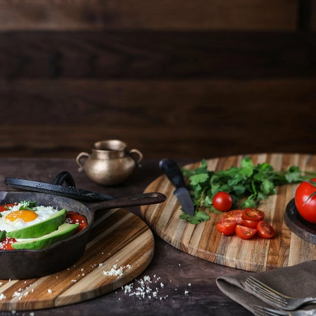 TeakHaus Edge Grain Cutting/Serving Board (Round) | 18" X 0.55" - Image 2