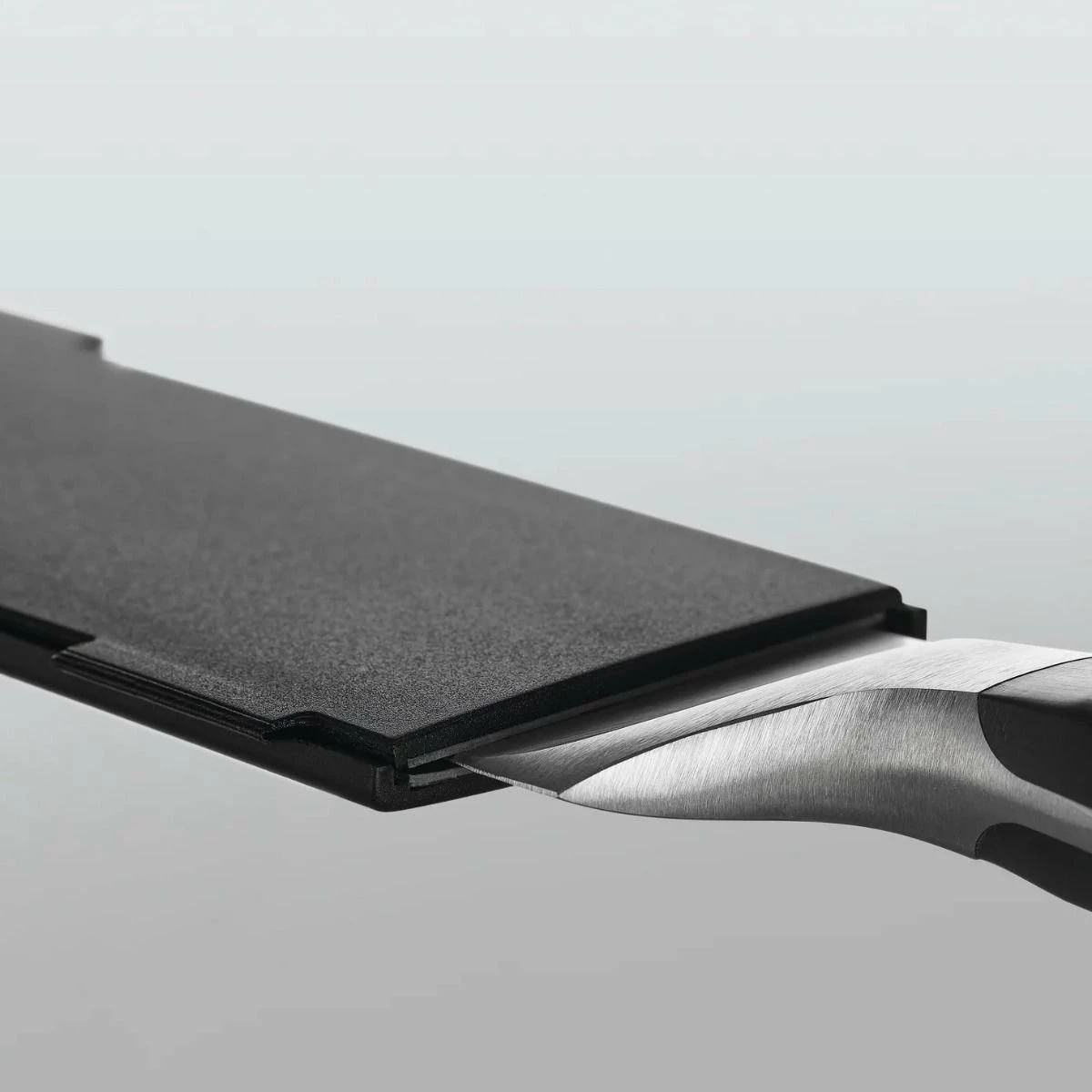 Wusthof Cutlery Wusthof 8" Wide Magnetic Blade Guard - Image 5