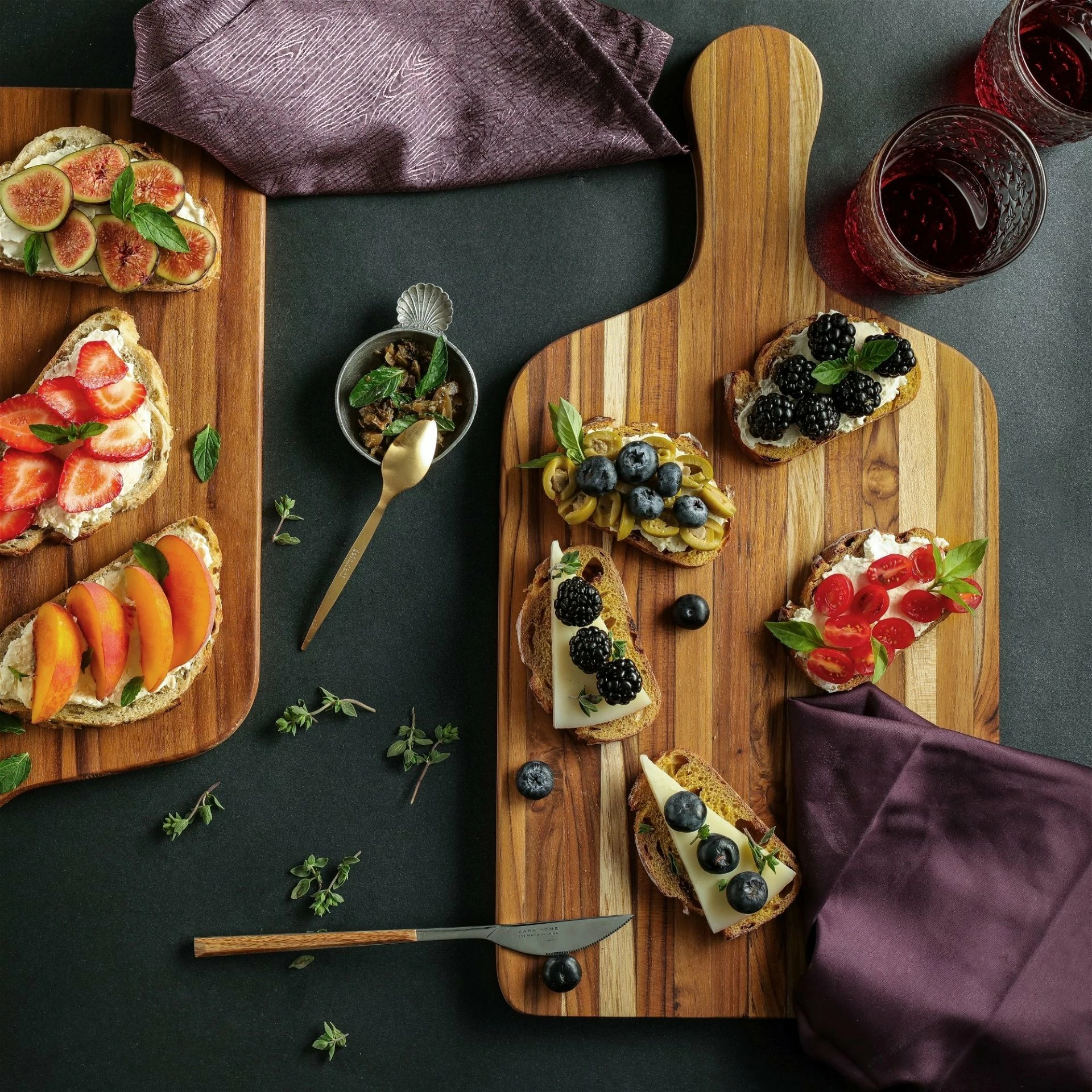 TeakHaus Edge Grain Paddle Board (Medium) | 20" X 10" X 0.75" - Image 2