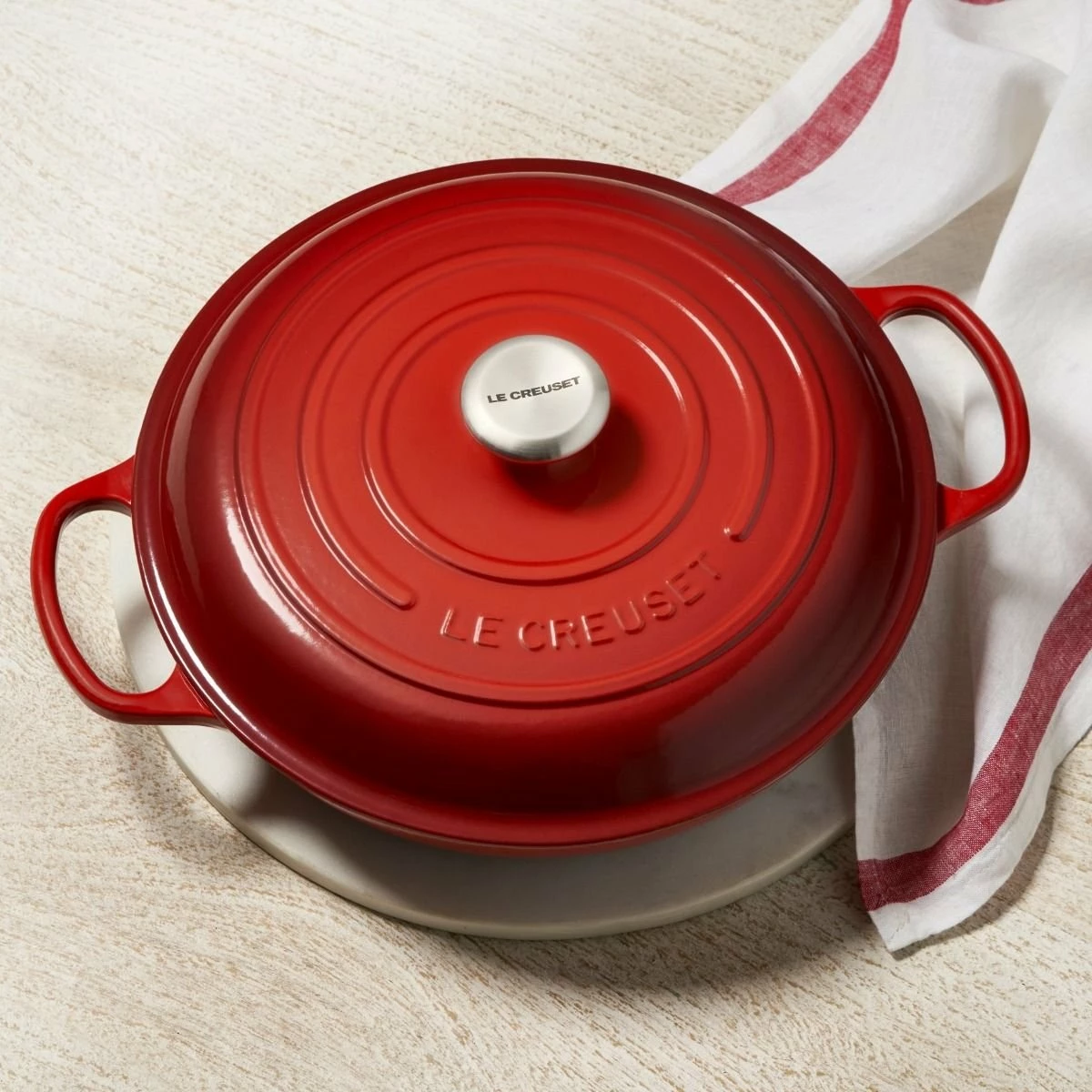 Le Creuset 3.5 Qt. Signature Enameled Cast Iron Braiser With Stainless Steel Knob | Cerise/Cherry Red - Image 7