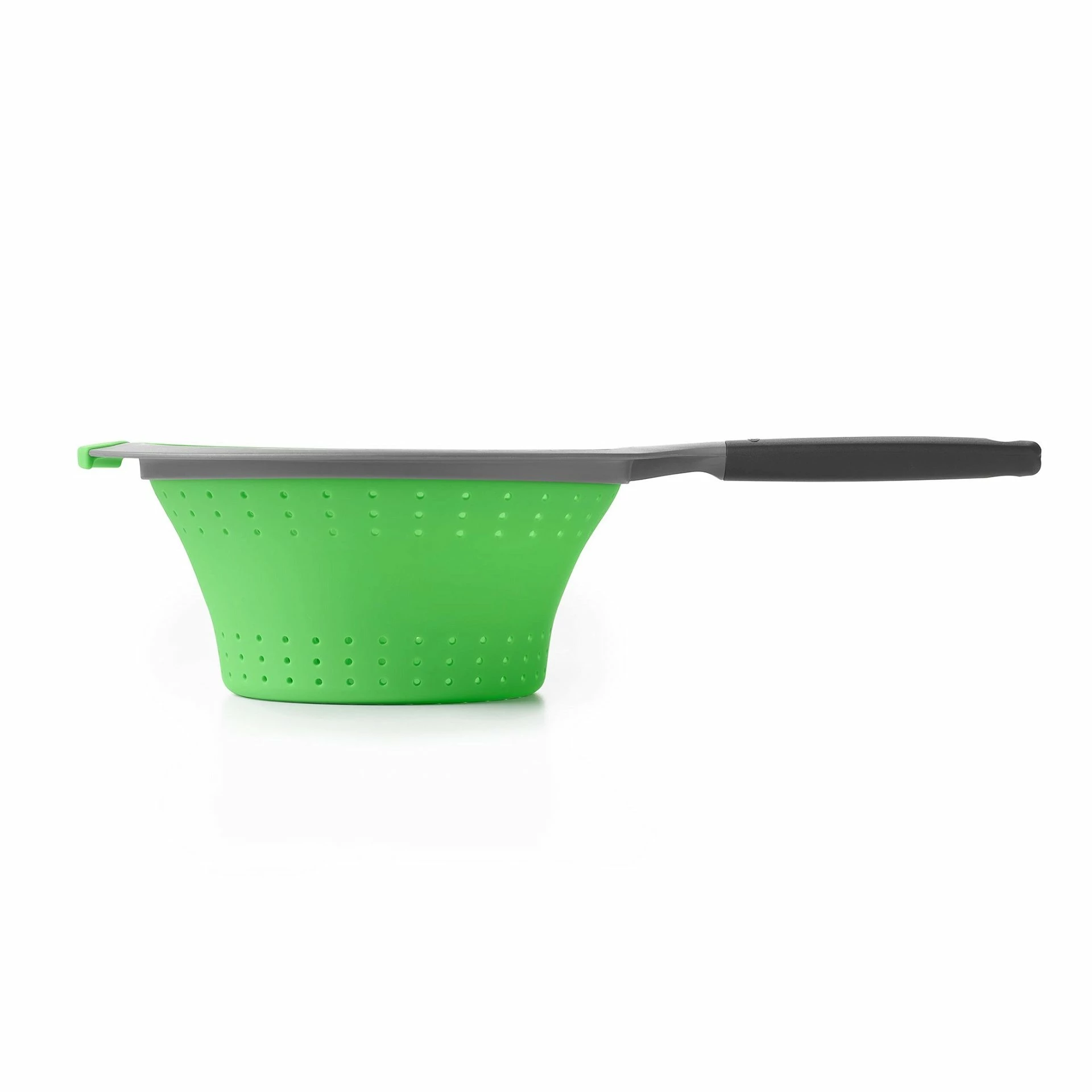 OXO 2-Qt Collapsible Strainer - Image 4