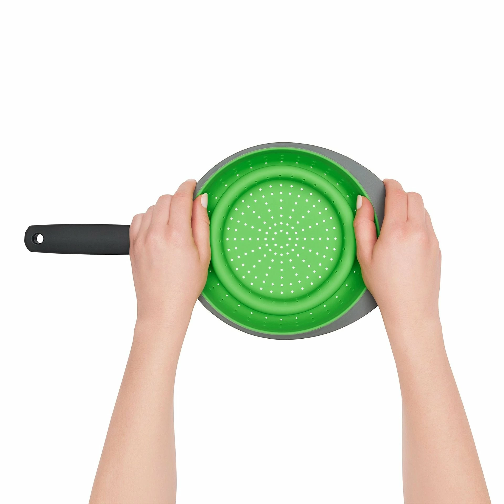 OXO 2-Qt Collapsible Strainer - Image 8