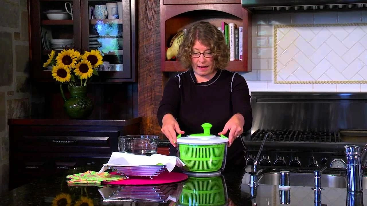 Cuisinart Salad Spinner | 5 Qt. - Image 5