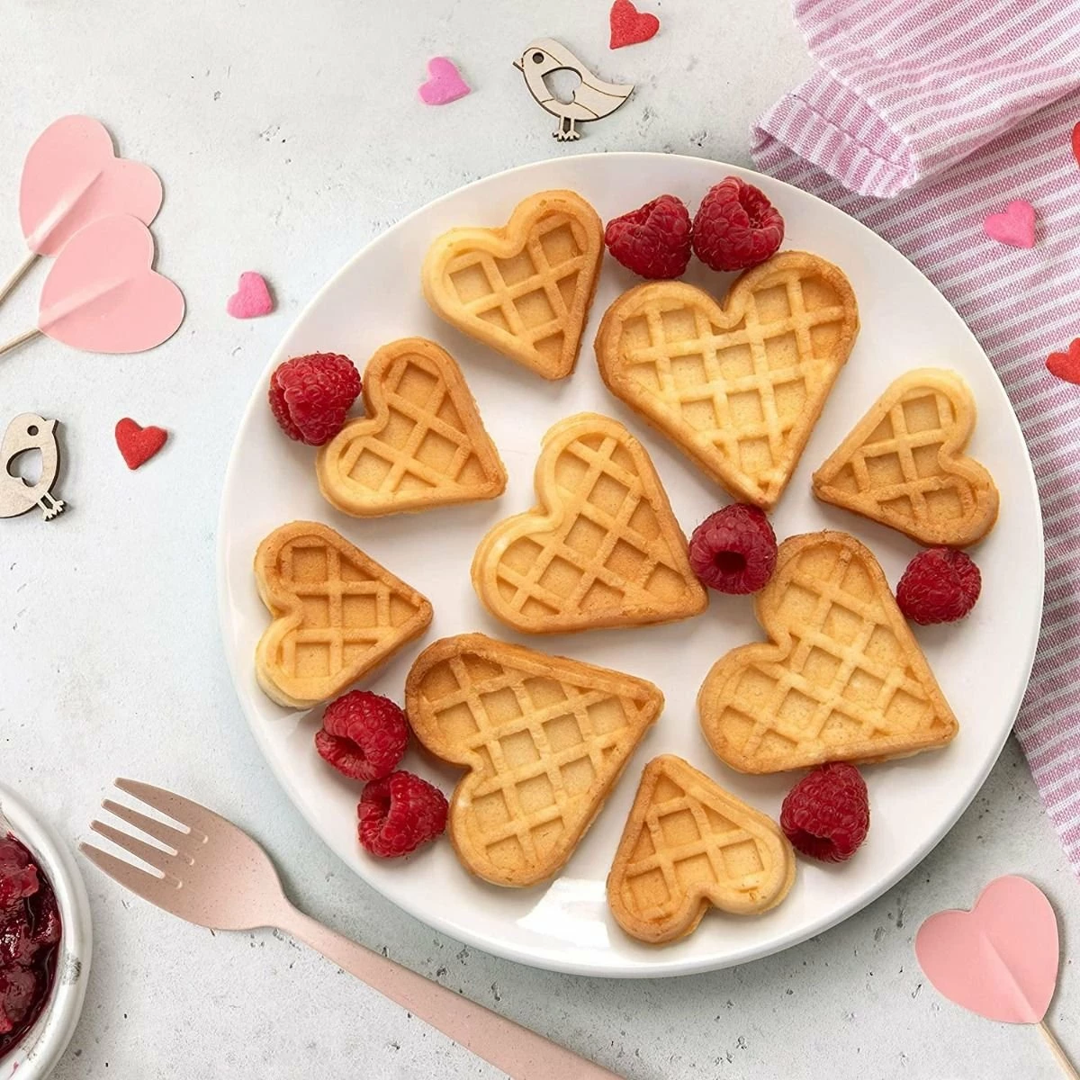Cucina Pro CucinaPro Mini Hearts Waffle Maker - Image 7