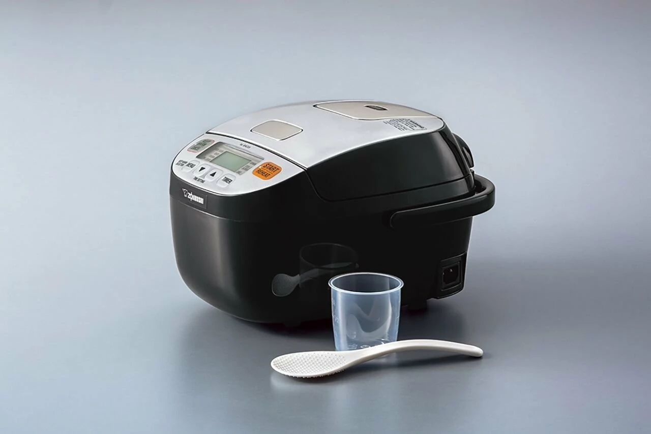 Zojirushi Micom 3-Cup Rice Cooker - Black - Image 3