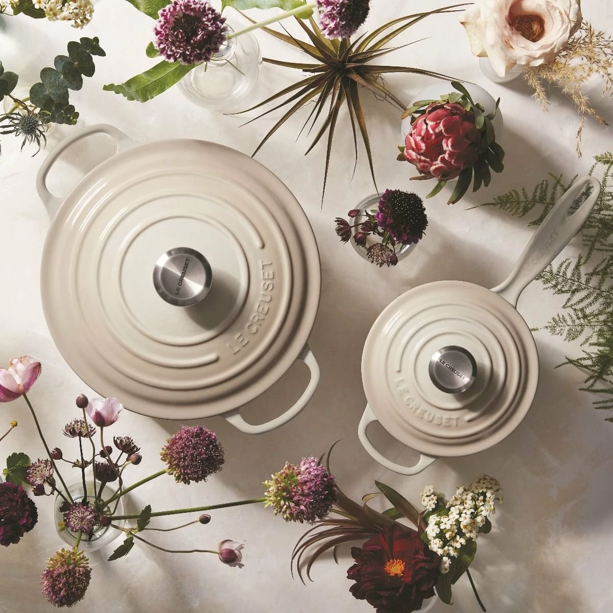 Le Creuset 4.5 Qt. Round Signature Dutch Oven With Stainless Steel Knob | Meringue White - Image 3