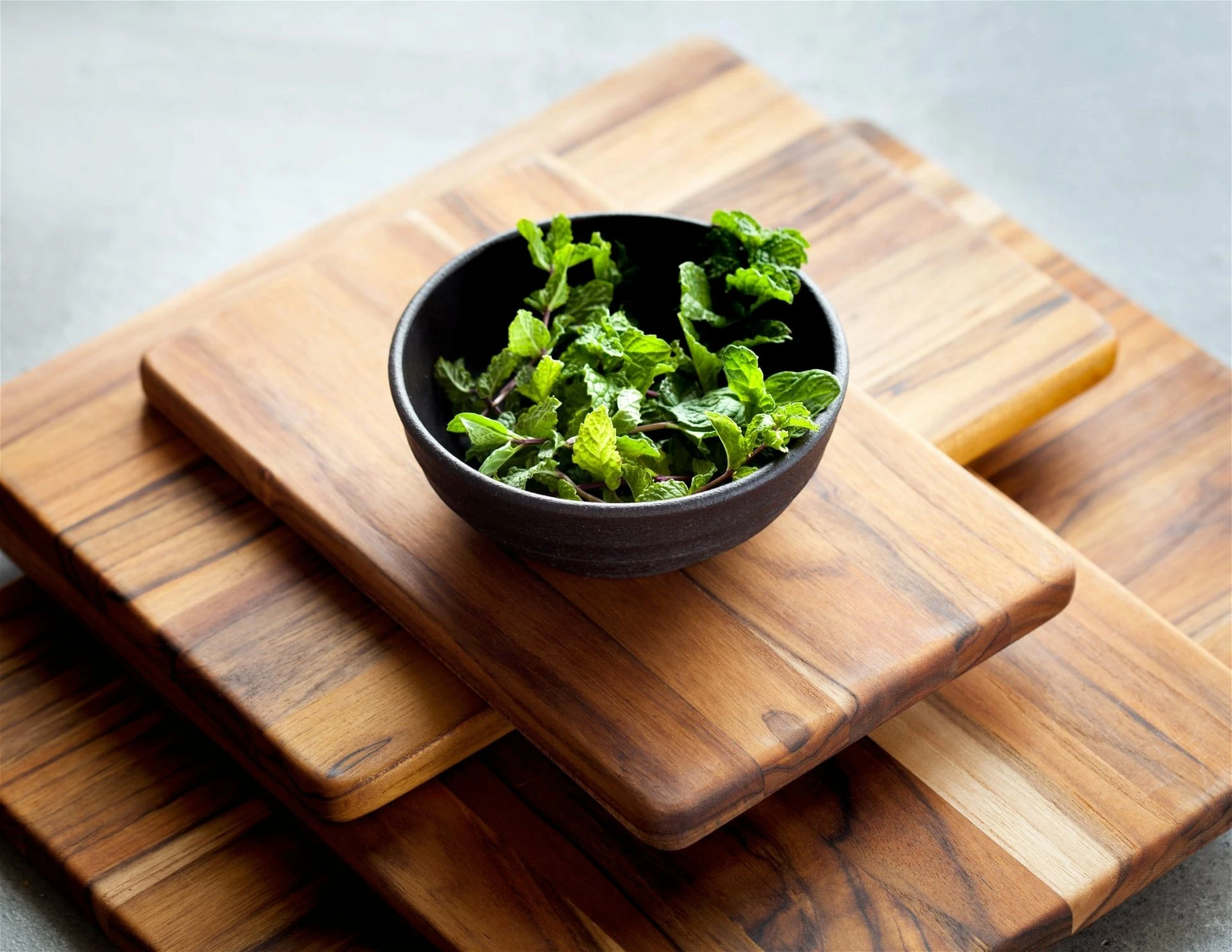 TeakHaus Edge Grain Cutting/Serving Board (Rectangle) | 13.75" X 9.5" X 0.55" - Image 4