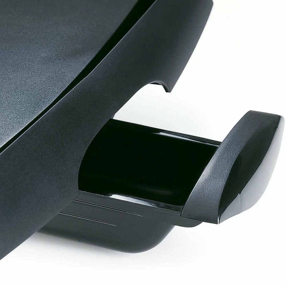 Presto® Tilt'nDrain™ BigGriddle® Cool-Touch Electric Griddle - Image 4